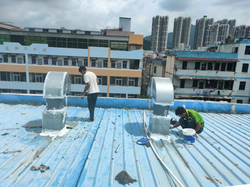 宁津钢结构屋面涂料维修方法